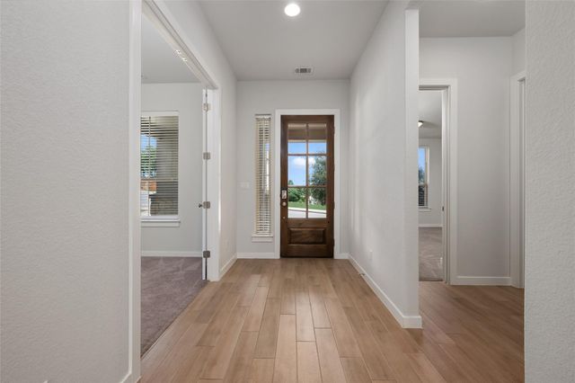 212 Panzano DR, Georgetown, TX 78628