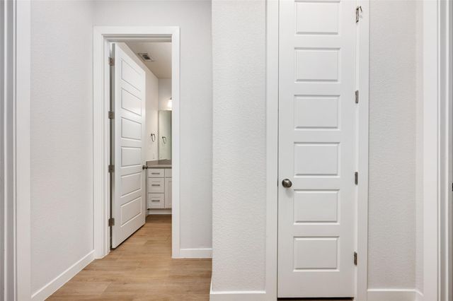 212 Panzano DR, Georgetown, TX 78628