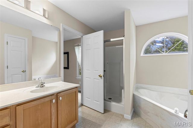 1703 Jacobs Pillow Drive, St Peters, MO 63376