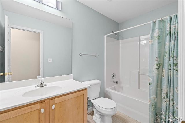 1703 Jacobs Pillow Drive, St Peters, MO 63376