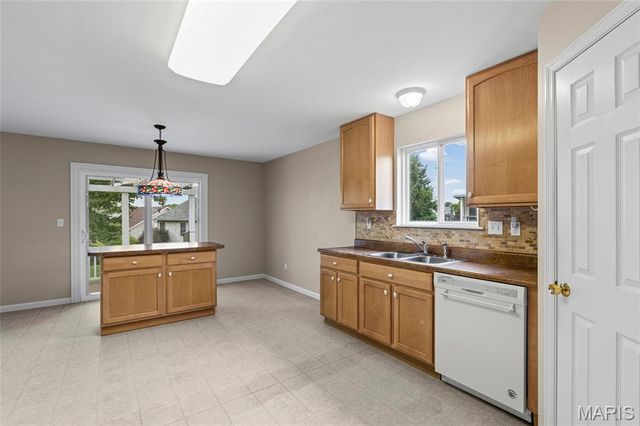 1703 Jacobs Pillow Drive, St Peters, MO 63376