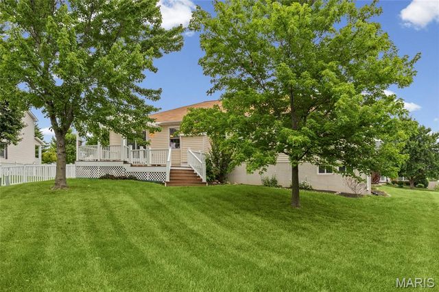 1703 Jacobs Pillow Drive, St Peters, MO 63376