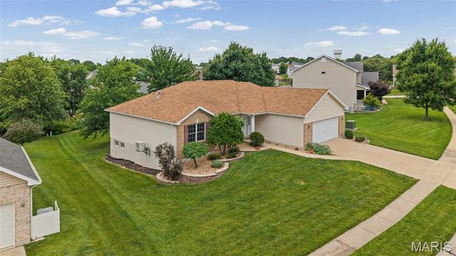 1703 Jacobs Pillow Drive, St Peters, MO 63376