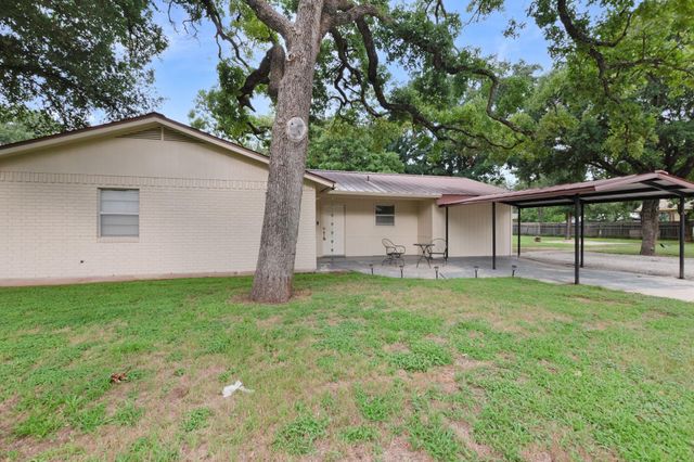 1206 Sherrard ST, Burnet, TX 78611