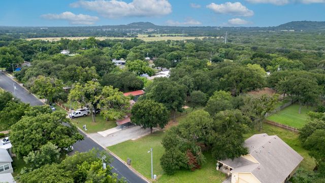1206 Sherrard ST, Burnet, TX 78611