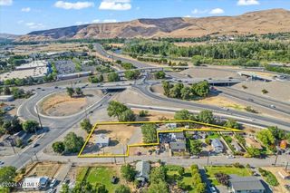 E NKA Chestnut Ave, Yakima, WA 98901