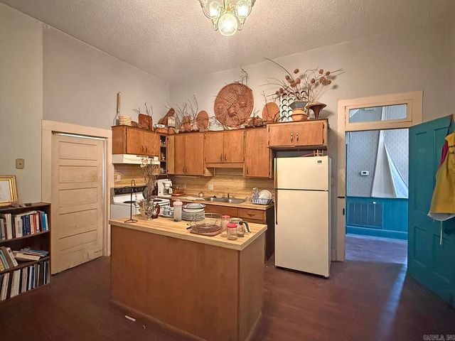 1036 Clifton Street, Conway, AR 72034