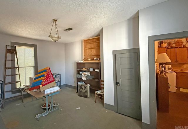 1036 Clifton Street, Conway, AR 72034