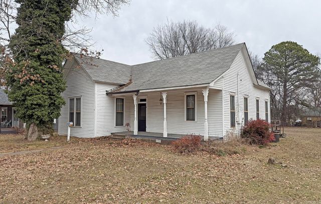 1036 Clifton Street, Conway, AR 72034