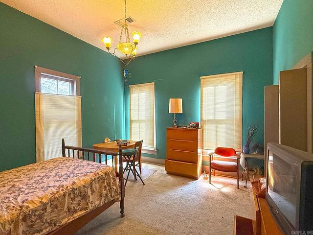 1036 Clifton Street, Conway, AR 72034