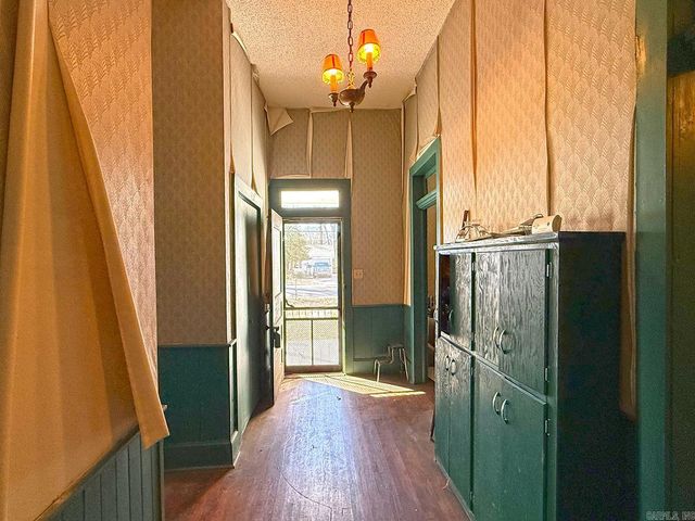 1036 Clifton Street, Conway, AR 72034