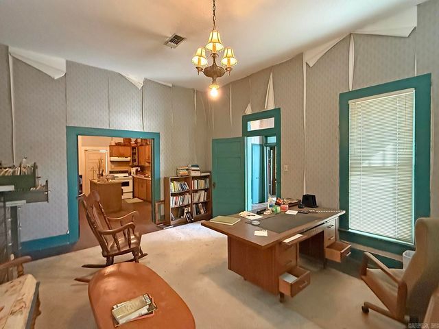 1036 Clifton Street, Conway, AR 72034