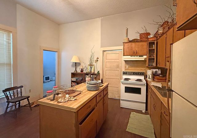 1036 Clifton Street, Conway, AR 72034