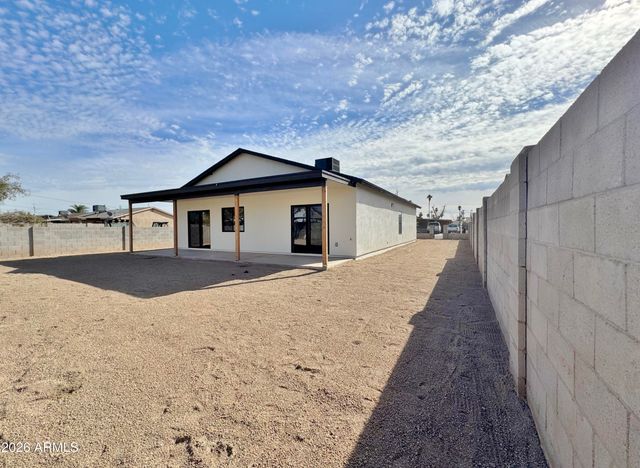 8980 W CORONADO Drive, Arizona City, AZ 85123