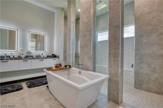 3004 SW 41st TER, Cape Coral, FL 33914