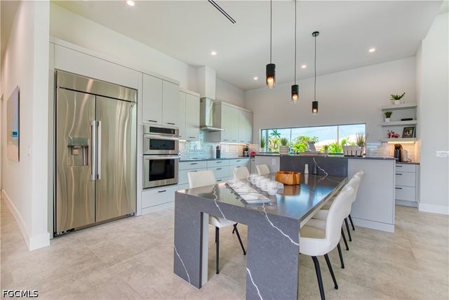 3004 SW 41st TER, Cape Coral, FL 33914