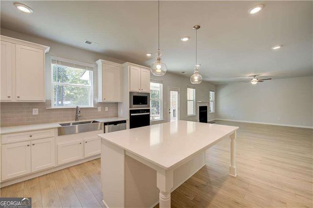 167 Dalston Cove, Stockbridge, GA 30281