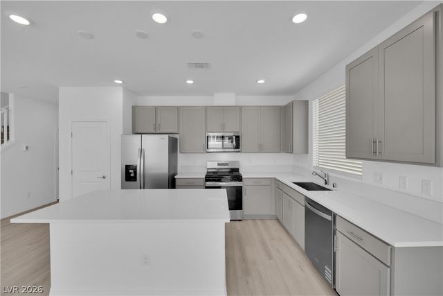 5916 Obsidian Sky Avenue, Las Vegas, NV 89141