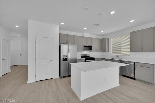 5916 Obsidian Sky Avenue, Las Vegas, NV 89141