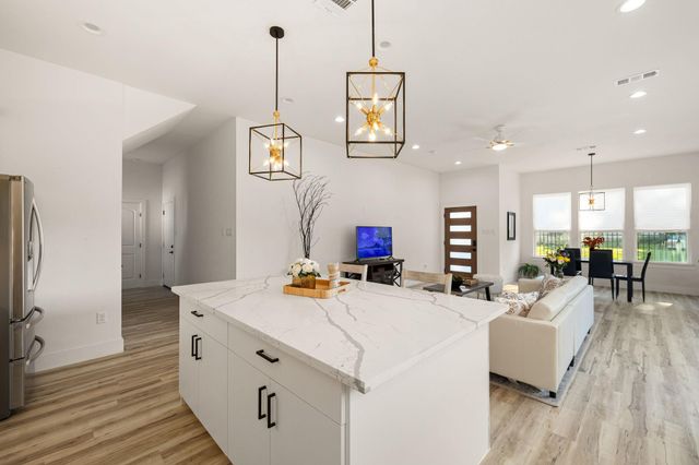 1306 Grove Street, Houston, TX 77020