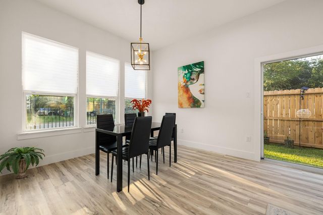 1306 Grove Street, Houston, TX 77020