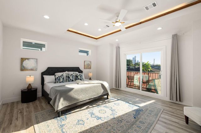 1306 Grove Street, Houston, TX 77020