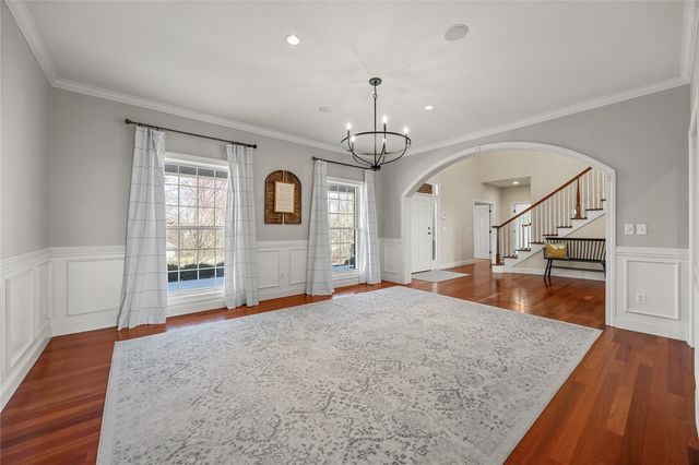 4615 Blarney Drive NE, Cedar Rapids, IA 52411