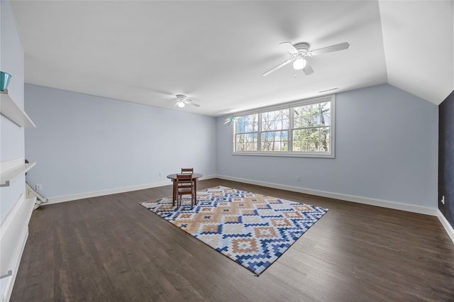 4615 Blarney Drive NE, Cedar Rapids, IA 52411