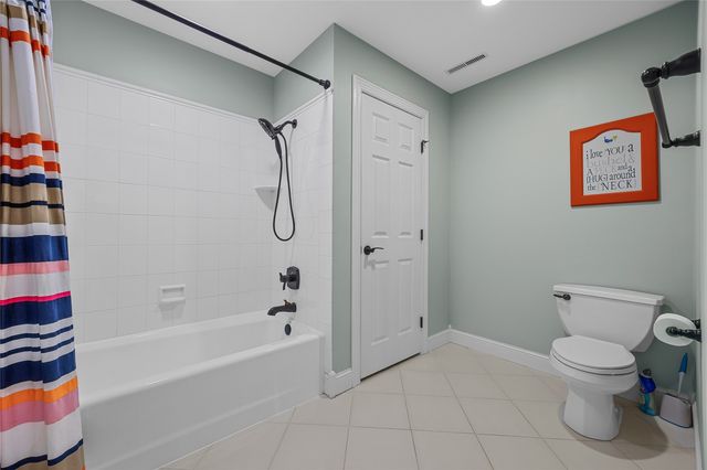 4615 Blarney Drive NE, Cedar Rapids, IA 52411