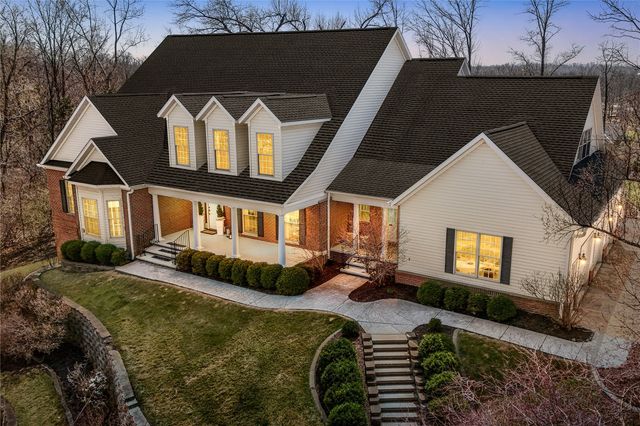 4615 Blarney Drive NE, Cedar Rapids, IA 52411