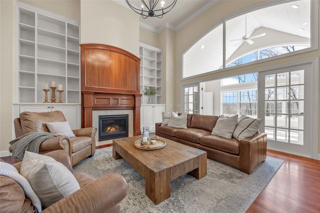 4615 Blarney Drive NE, Cedar Rapids, IA 52411