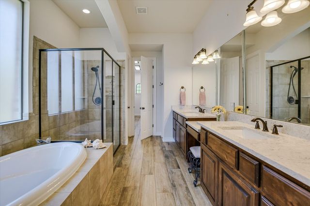 2404 First View, Leander, TX 78641