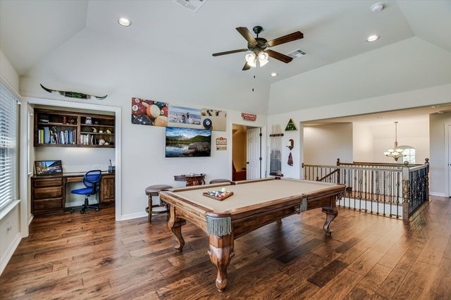 2404 First View, Leander, TX 78641