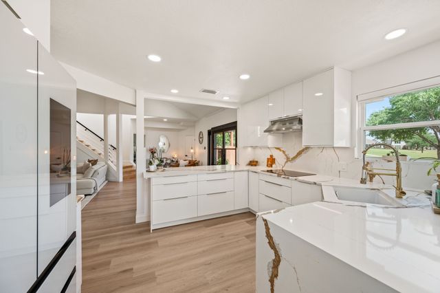 130 Summit Cove, Trophy Club, TX 76262