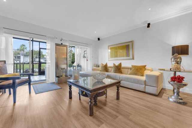 8394 SW 154th Ave 43, Miami, FL 33193