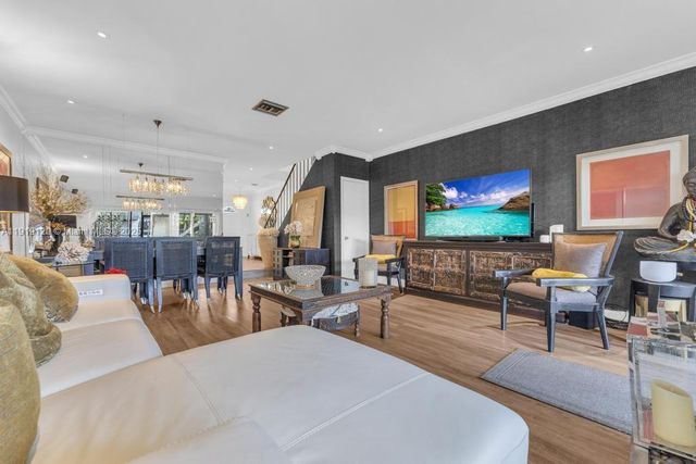 8394 SW 154th Ave 43, Miami, FL 33193