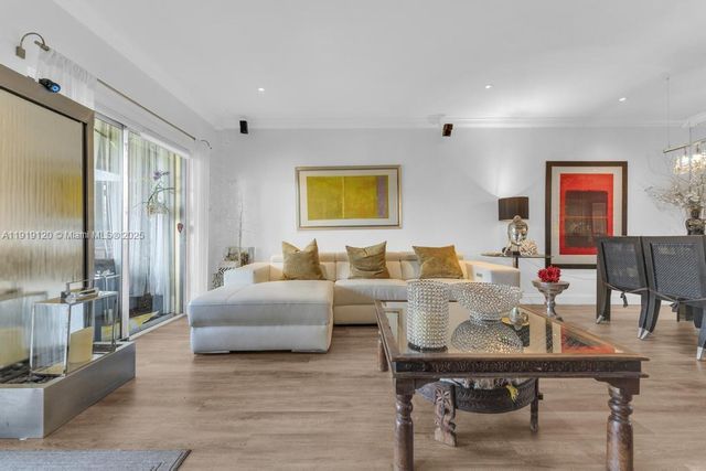 8394 SW 154th Ave 43, Miami, FL 33193