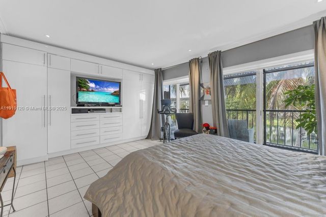 8394 SW 154th Ave 43, Miami, FL 33193