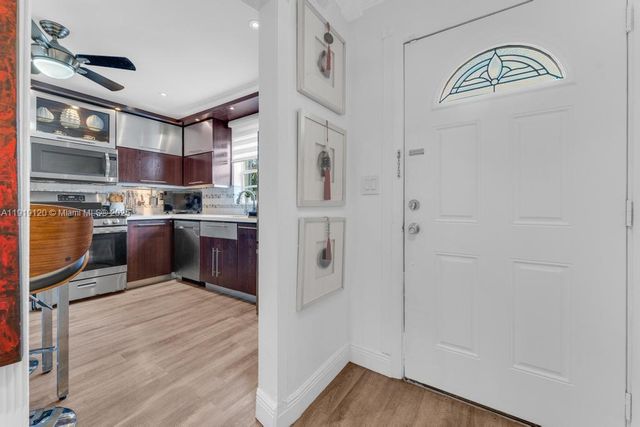 8394 SW 154th Ave 43, Miami, FL 33193