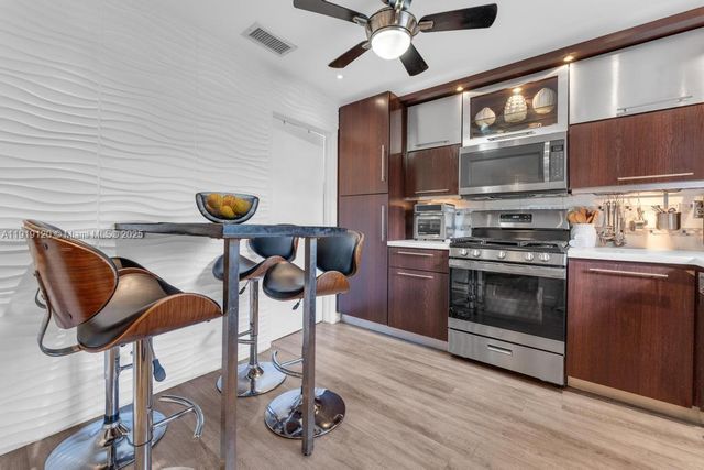 8394 SW 154th Ave 43, Miami, FL 33193