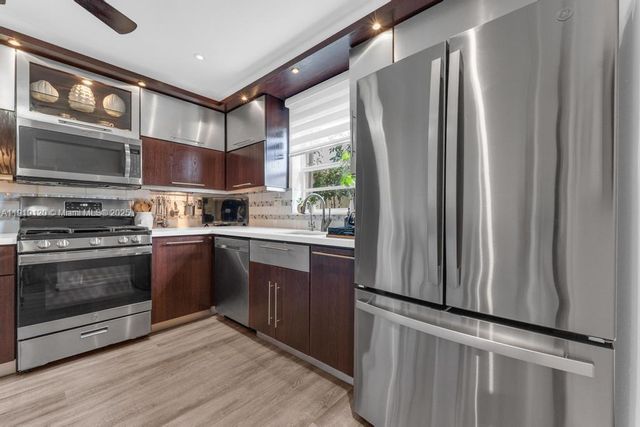 8394 SW 154th Ave 43, Miami, FL 33193