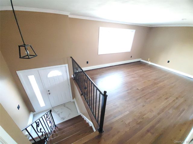 220 Kinkel Street, Westbury, NY 11590