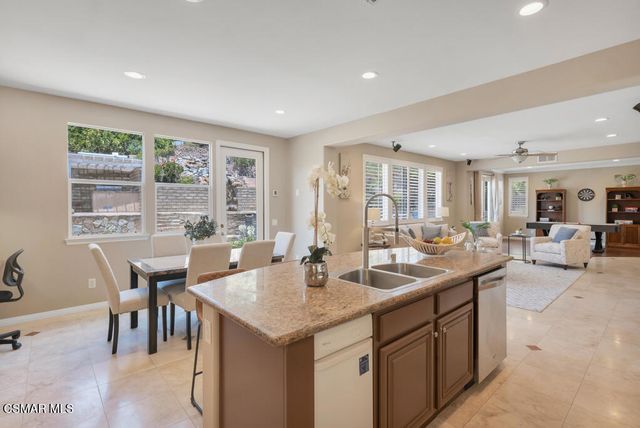 4251 Via Entrada, Newbury Park, CA 91320