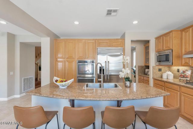 4251 Via Entrada, Newbury Park, CA 91320