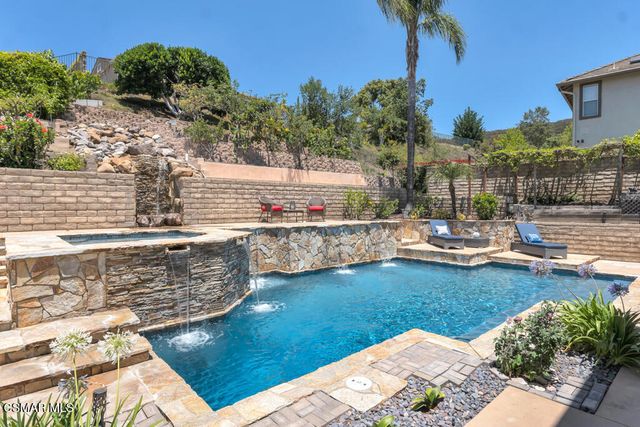 4251 Via Entrada, Newbury Park, CA 91320