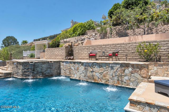4251 Via Entrada, Newbury Park, CA 91320