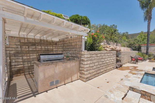 4251 Via Entrada, Newbury Park, CA 91320
