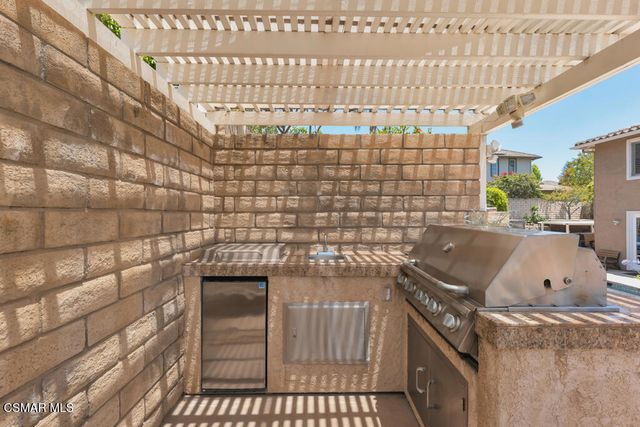 4251 Via Entrada, Newbury Park, CA 91320