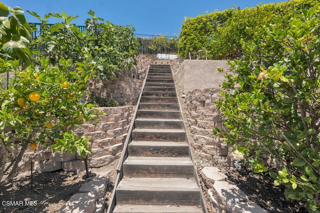 4251 Via Entrada, Newbury Park, CA 91320