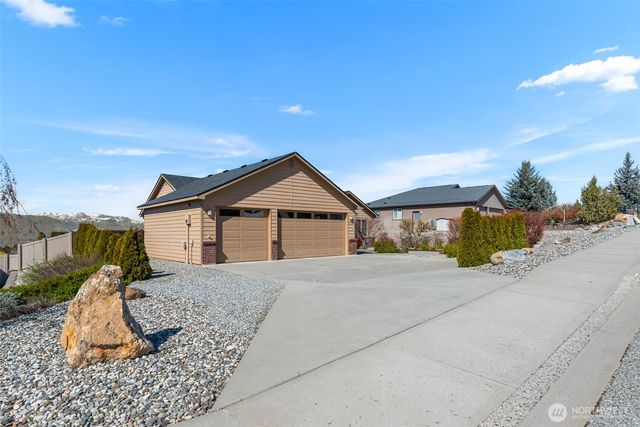 1264 Wheatridge Drive, East Wenatchee, WA 98802